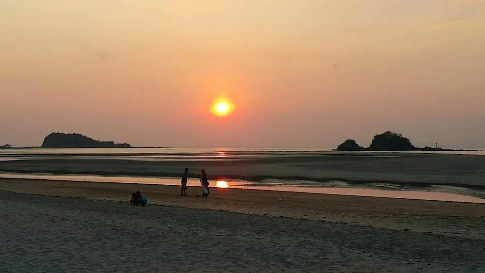 Lanta M.P. Place Ko Lanta Tailandia
